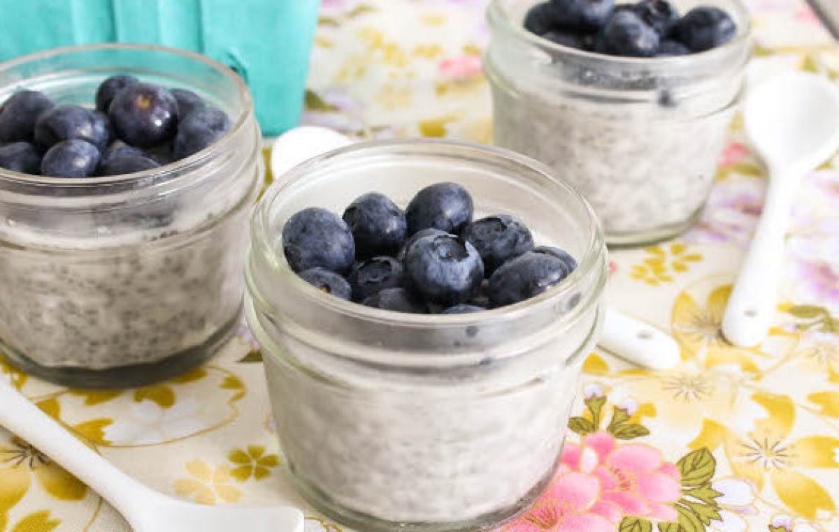 Overnight Oats with Lemon, Blueberries & Chia Blog