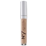 No7 Lift & Luminate Triple Action Serum Concealer Light-Medium