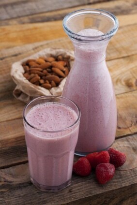 Blend a very berry smoothie with plant-based protein powders from Vitacost.com.