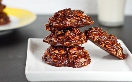 Guilt-Free, No-Bake Chocolate Peanut Butter Cookies 50 calorie cookies