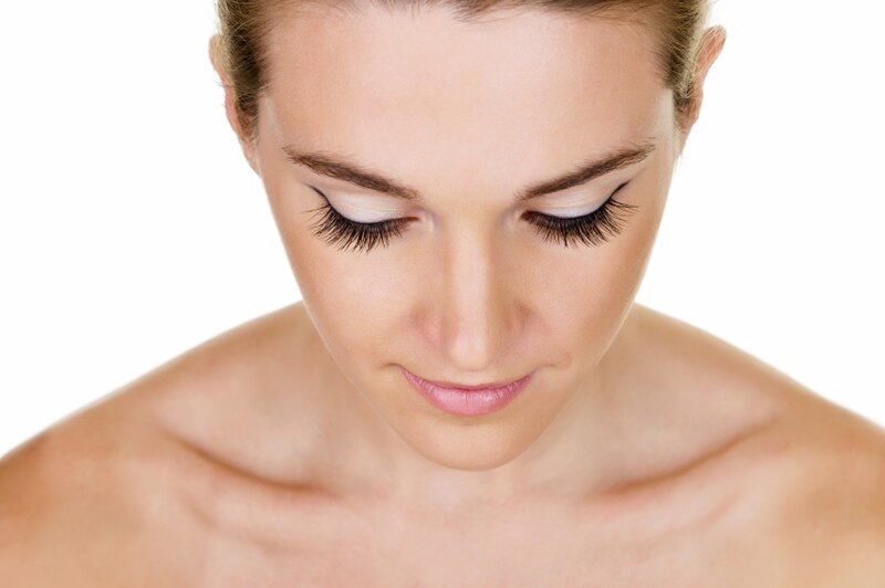 Best Natural Mascaras for Sexy, Long Lashes