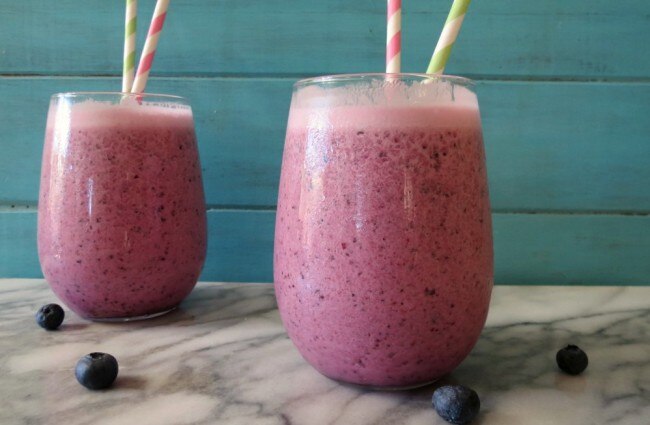 Berry Cheesecake Smoothie Blueberry-Cheesecake Smoothie