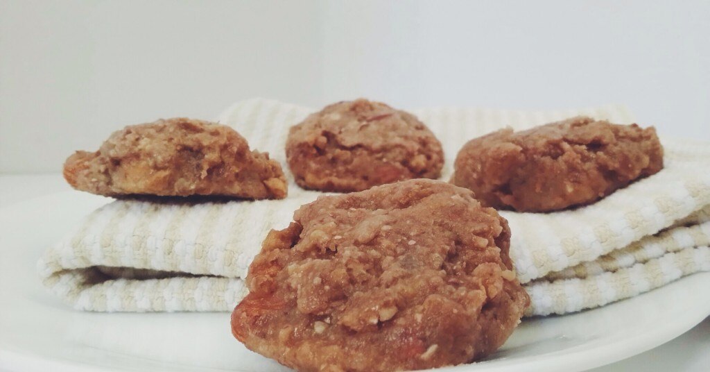 Recipe: Raw Peanut Butter Cookie Bites