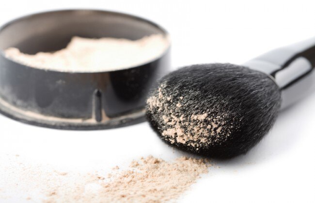 All-Natural DIY Dry Shampoo DIY Dry Shampoo