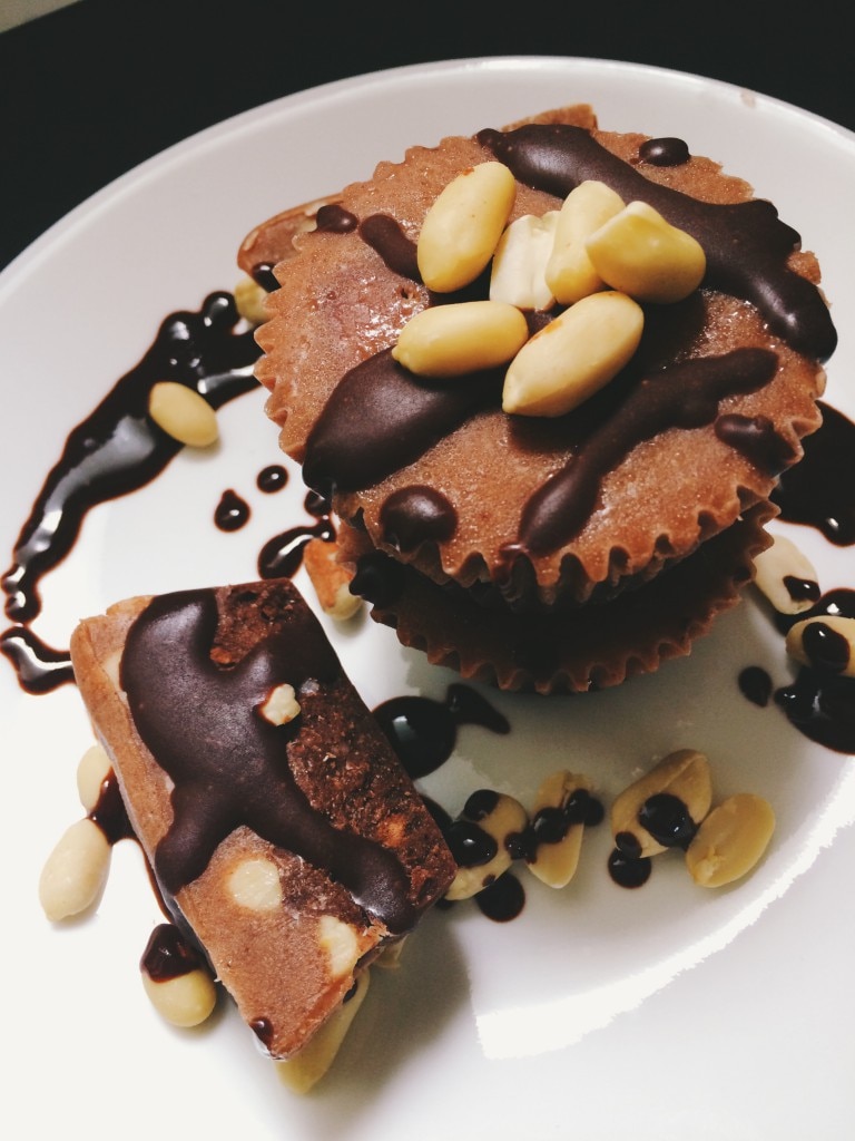 Recipe: Raw & Vegan Snickers Bar