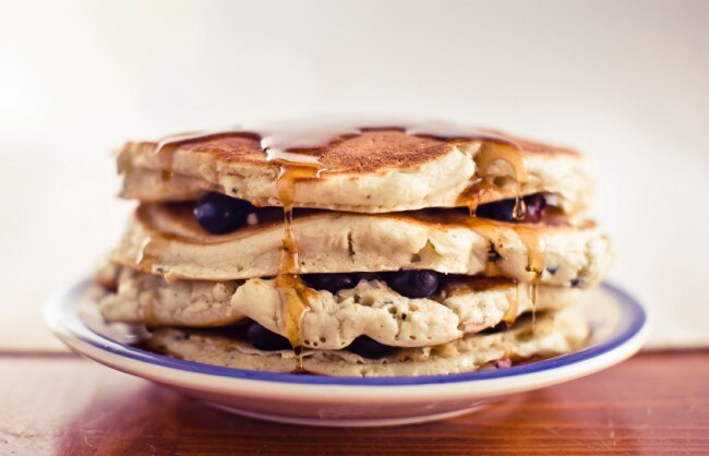 Vanilla Oatmeal Protein Pancakes Vanilla-Oat Protein Pancakes