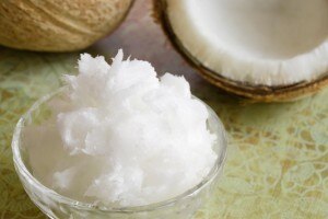 Top Coconut Oil Uses for a Better Beauty Routine #video | Vitacost.com/blog