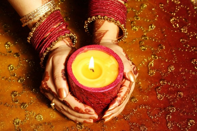 How to Henna Stain Nails