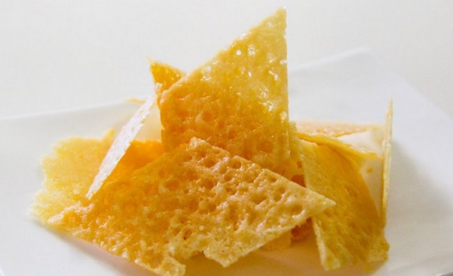 Low-Carb Baked Cheese Crisps Baked Low-Carb Cheese Crisps
