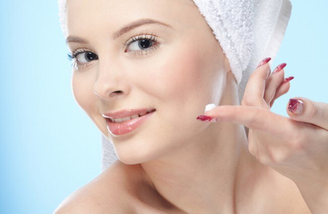 Skincare Gel vs. Cream
