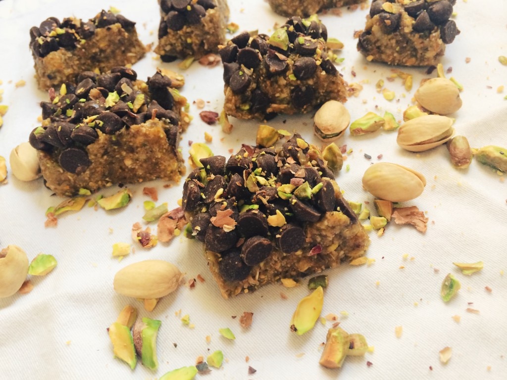Recipe: Pistachio Oatmeal Bars