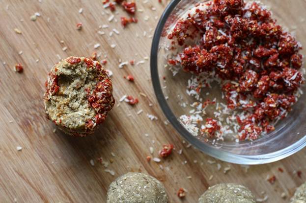 Recipe: Vanilla Maple Protein Bites