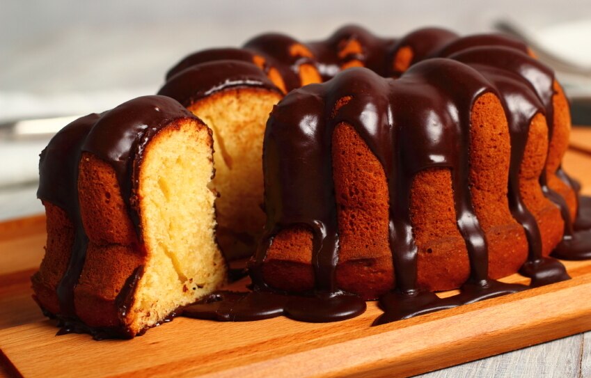 Gluten-Free Yellow Cake With Chocolate Icing Gluten-Free Yellow Cake With 3-Ingredient Chocolate Icing