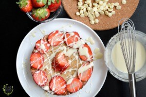 Naturally Delicious Strawberry Cake Recipe