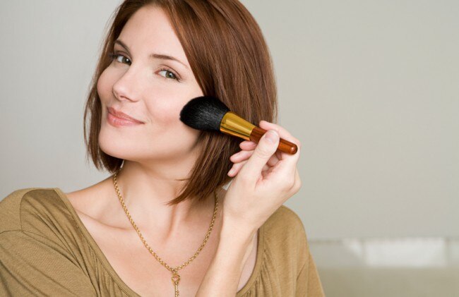 3 Solutions for Shine-Free Skin 3 Solutions for Shine-Free Skin