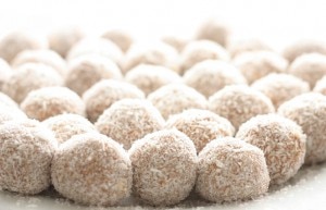 No-Bake Coconut & Banana Balls