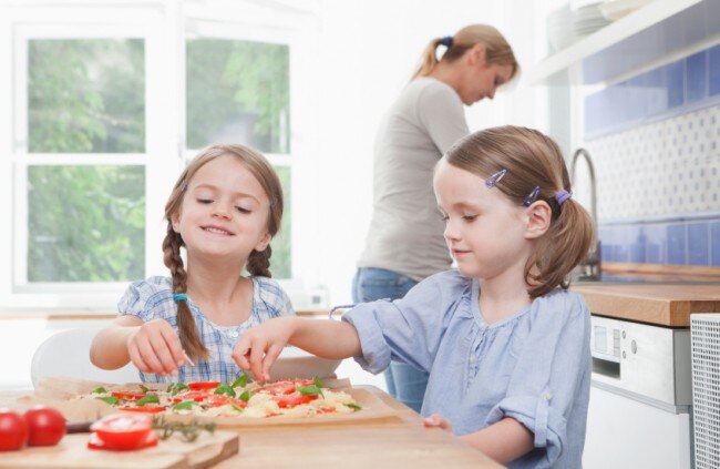 Cooking With Kids: 5 Ways to Make it Fun