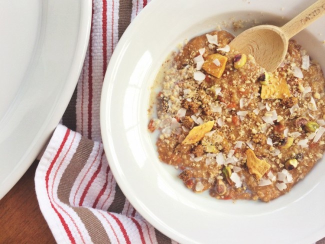 Porridge with Quinoa, Oats and Goji Berries Quinoa Oatmeal with Goji Berries
