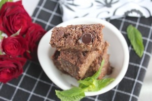 Raw Dessert Recipe: Cacao-Nut Brownies