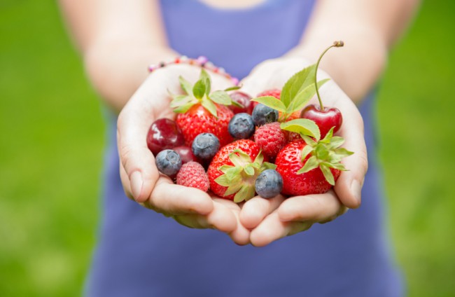 Best Ways to Choose & Enjoy Summer Berries How to Choose & Enjoy Fresh Summer Berries