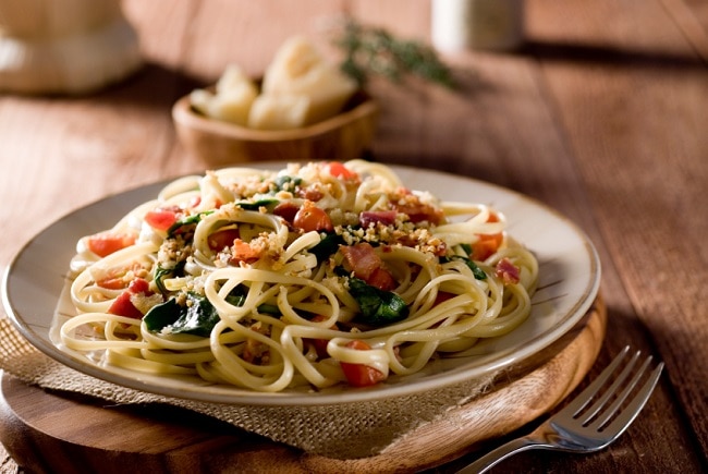 Kale and Pesto Pasta with Tomatoes