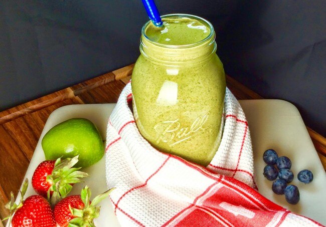 Berry Kale Protein Smoothie