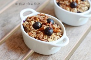 Baked Blueberry-Pecan Oatmeal Recipe