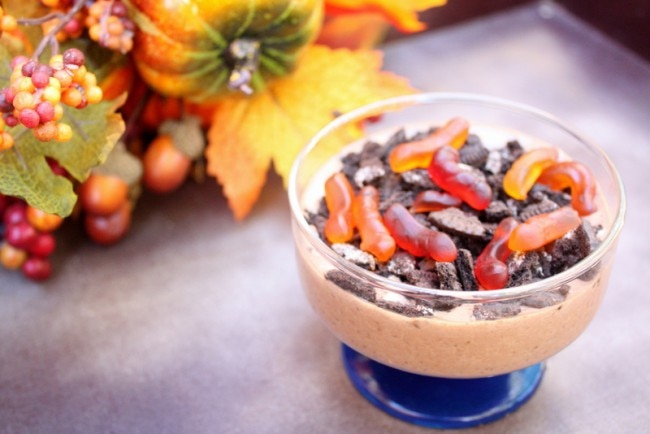 Non-GMO Halloween Treat: Dessert Dirt Cups Non-GMO Halloween Treat: Dessert Dirt Cups