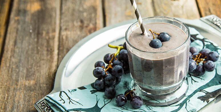 Plant-Based PB & J Smoothie Recipe