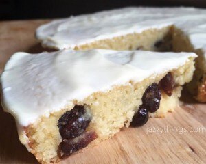 Cranberry-Sweetened Vanilla Cake Recipe