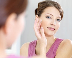 4 Best Ways to Hydrate Dry, Flaky Skin