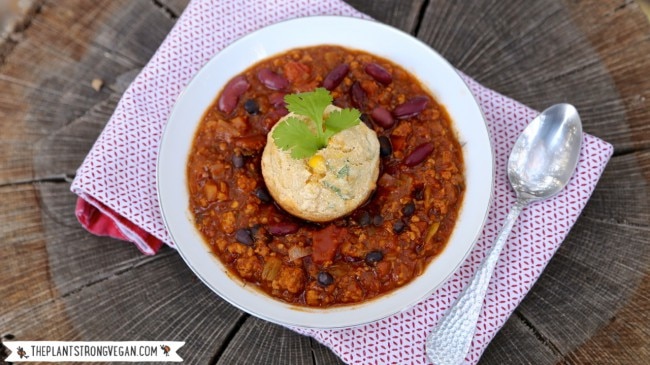 Vegan Chili with Beans and "Beef" Crumbles Vegan Bean Chili with Meatless Crumbles