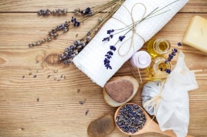 9 Ways Essential Oils Can Refresh Your Life