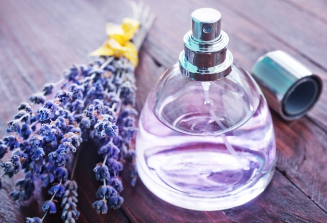 Lavender Linen Spray {DIY Recipe} - Artful Homemaking