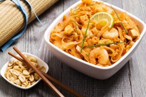 Chicken pad Thai with peanuts #recipe | www.vitacost.com/blog