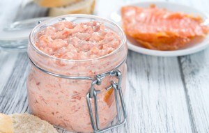 Paleo Smoked Salmon Dip in Mason Jar | www.vitacost.com/blog
