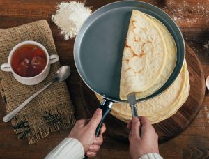 A Chef's Cooking Demo for Gluten-Free Chocolate Chip Pancakes | Vitacost.com/blog