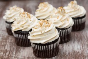 Gluten-Free Chocolate Cupcakes with Vanilla Buttercream Frosting #recipe | Vitacost.com/blog