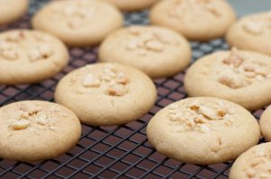 Healthy Peanut Butter & Banana Cookies Cooling on Rack #recipe | Vitacost.com/blog