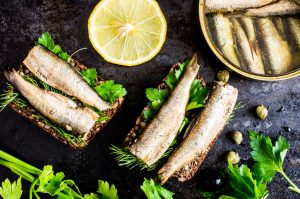 Protein-rich sardine toast with parsley and dill