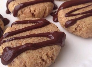 Close-Up of Vanilla-Almond Cookies with Chocolate Drizzle #recipe | Vitacost.com/blog