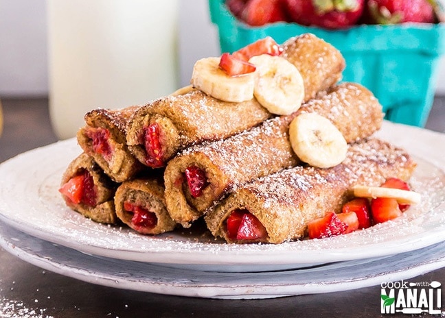 Peanut Butter French Toast Roll-Ups with Strawberries and Bananas | Vitacost.com/Blog
