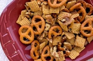 Gluten-free oven-roasted snack mix with pretzels, whole-grain cereal, walnuts and herbs | Vitacost.com/Blog