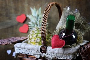 Valentine's Day Gift Basket with Wine, Pineapple and Decorative Hearts | Vitacost.com/Blog