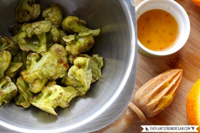 Spinach Cauliflower Wings with Zesty Citrus Sauce | Vitacost.com/Blog