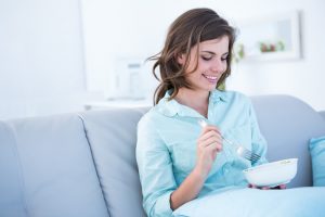 https://www.vitacost.com/earth-balance-vegan-mac-cheese-cheddar-6-oz-3?isrc=vitablog032917nicolenash
