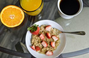 How to Maximize Nutrients in Food? Eat Oatmeal with OJ & Coffee | Vitacost.com/blog