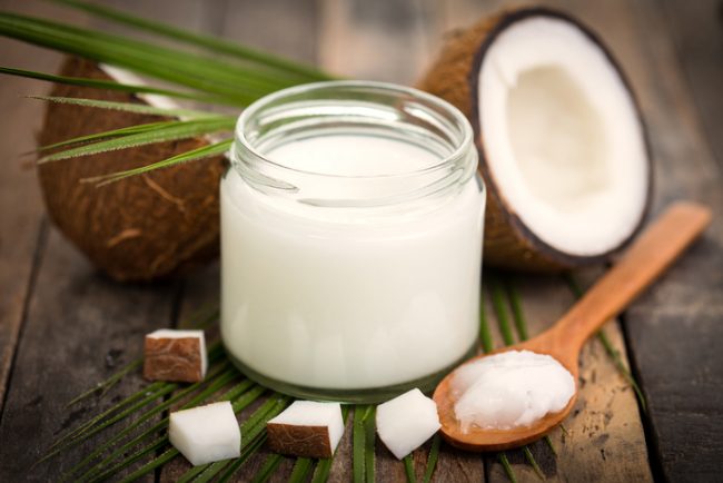 How and When to Use Coconut Oil as a Natural Moisturizer