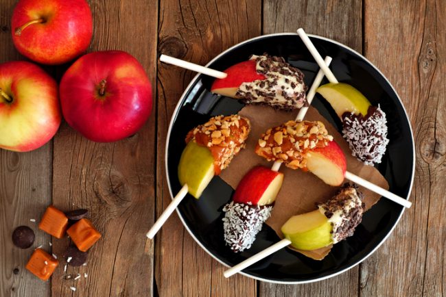 A Gluten-Free Snack of Apples with Chocolate, Caramel, Nuts and Coconut | Vitacost.com/Blog
