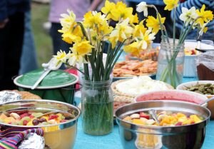20 Healthy Potluck Recipes to Wow the Crowd